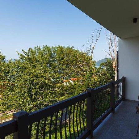 Apartmani Porto Golubăţ Exterior foto