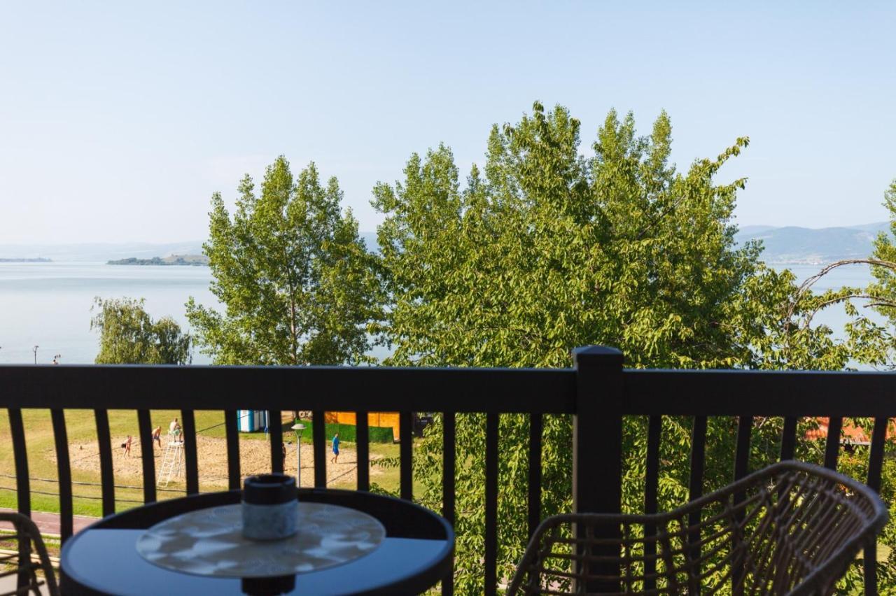 Apartmani Porto Golubăţ Exterior foto