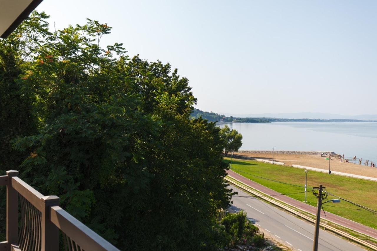 Apartmani Porto Golubăţ Exterior foto