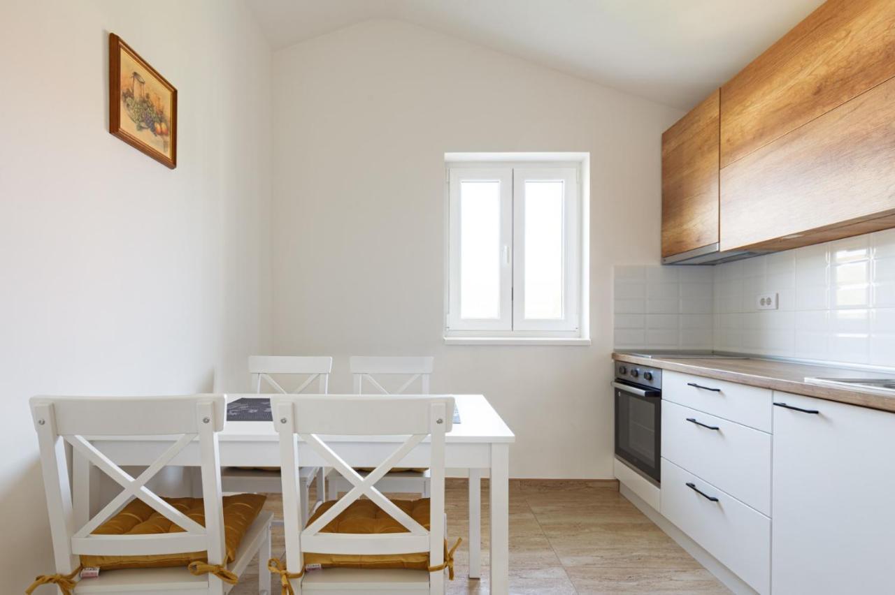 Apartmani Porto Golubăţ Exterior foto