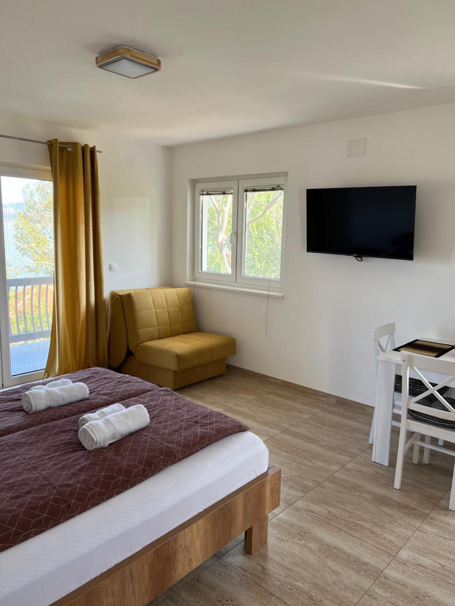 Apartmani Porto Golubăţ Exterior foto